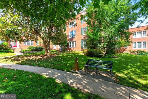 10532-1811 Key Blvd, ARLINGTON, VA, 22201-3236 | Card Image