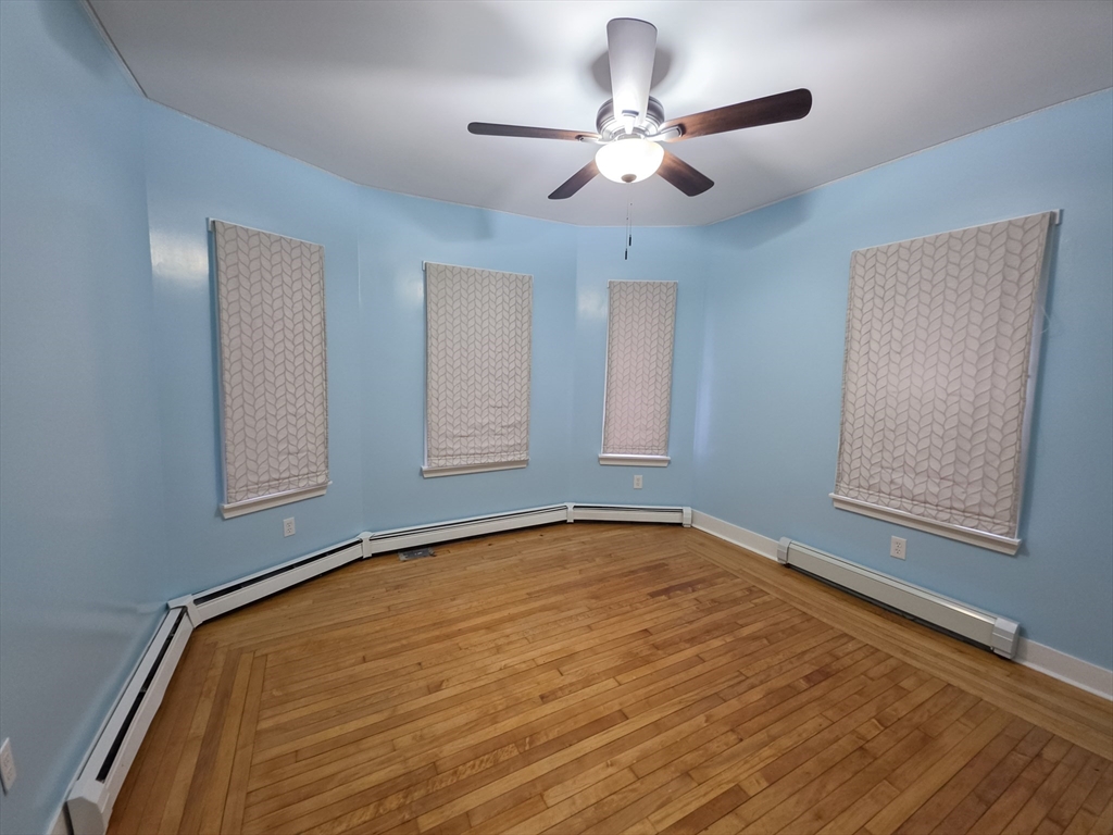 Residential Lease in Lowell 3