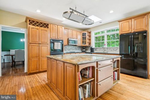 5478 Rosehaven Ct, WARRENTON, VA, 20187-9392 | Card Image