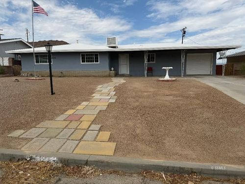 12112 Lakeview Dr, Trona, CA, 93562 | Card Image