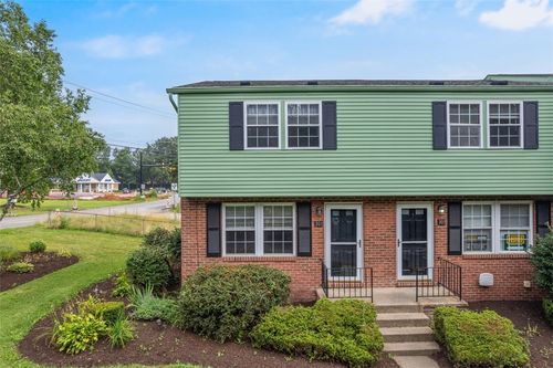 301 Laporte Ct, Cranberry Twp, PA, 16066-4925 | Card Image