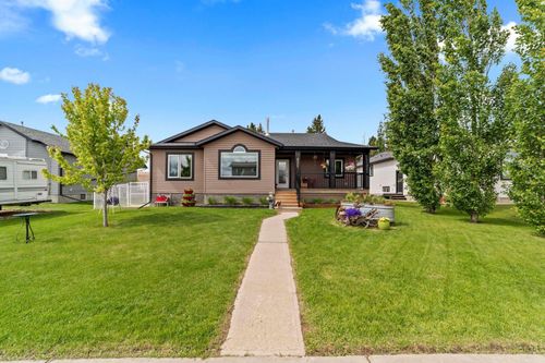 5331 55 Ave, Bashaw, AB, T0B0H0 | Card Image