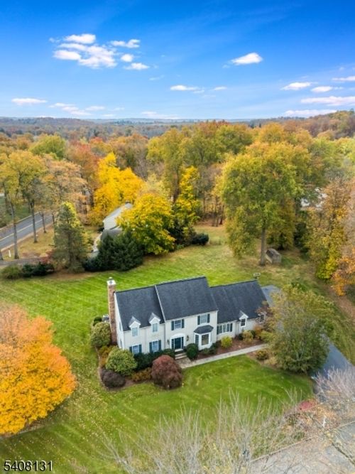 33 Juniper Way, Basking Ridge, NJ, 07920-1203 | Card Image