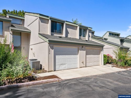 3844 Auburn Rd Ne, Salem, OR, 97301-4765 | Card Image