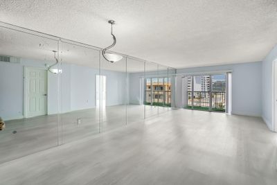 504 - 6855 Abbott Ave, Condo with 2 bedrooms, 2 bathrooms and null parking in Miami Beach FL | Image 3