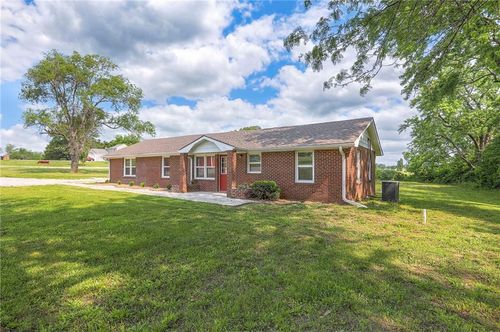 1129 Nw Us Highway 50, Centerview, MO, 64019-9153 | Card Image