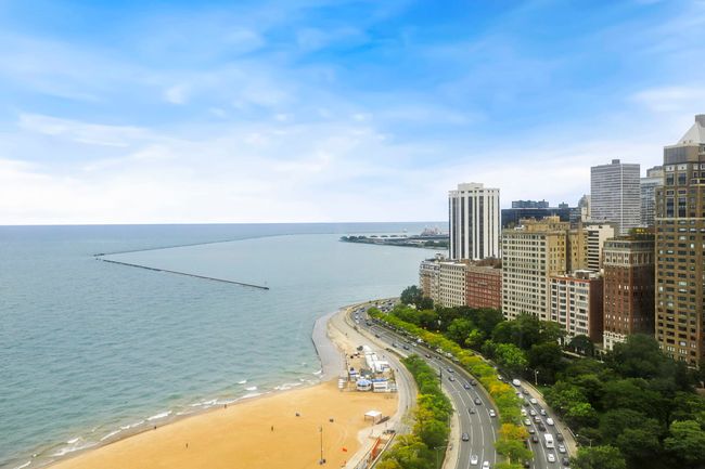 APT-17N - 1110 N Lake Shore Dr, Condo with 3 bedrooms, 3 bathrooms and 1 parking in CHICAGO IL | Image 32