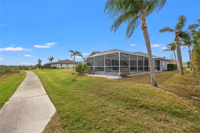 12950 Sw Pembroke Cir S, House other with 3 bedrooms, 2 bathrooms and null parking in LAKE SUZY FL | Image 42