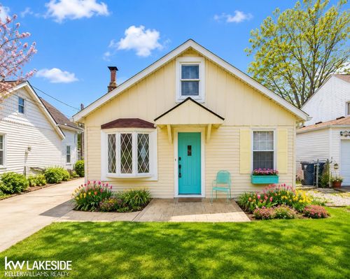 37861 Elmlane, Harrison Twp, MI, 48045-2713 | Card Image
