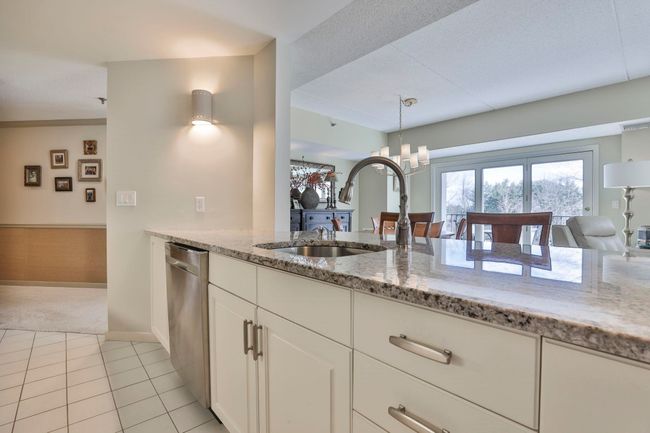 APT-202 - 12 Mountain Laurels Dr, Condo with 2 bedrooms, 2 bathrooms and null parking in Nashua NH | Image 5