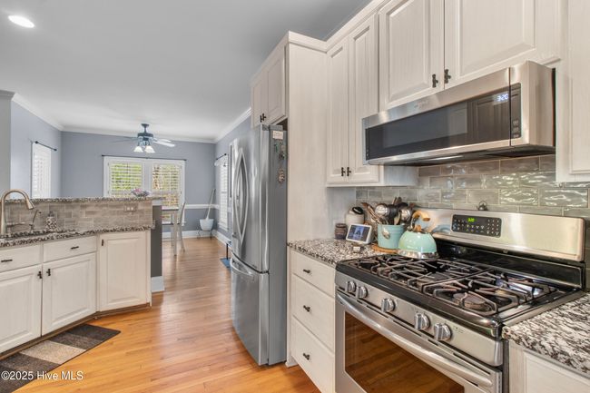 102 Mill Dam Rd, House other with 4 bedrooms, 4 bathrooms and 2 parking in Hampstead NC | Image 9
