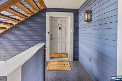 291 Coventry Ct, Ramsey, NJ, 07446-1271 | Card Image