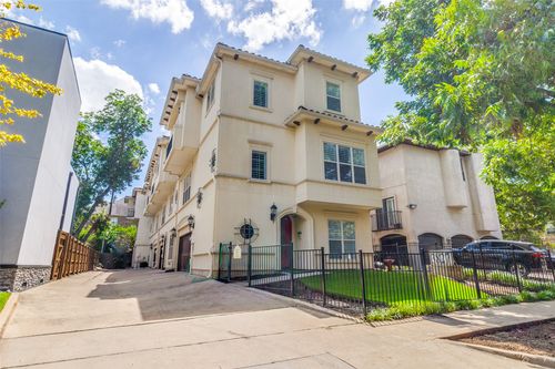 b-3827 Holland Ave, Dallas, TX, 75219-4532 | Card Image