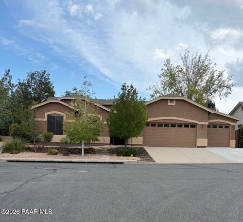 6618 E Stratford Dr, Prescott Valley, AZ, 86314-3833 | Card Image
