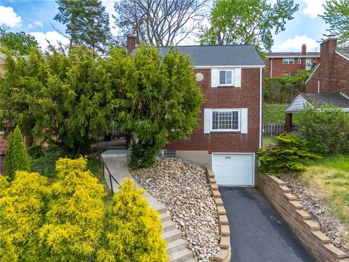 2375 Whited St, Brookline, PA, 15226-1655 | Card Image