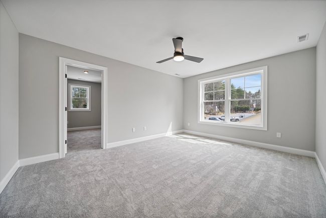 5 True Ave, House other with 4 bedrooms, 4 bathrooms and null parking in Derry NH | Image 35
