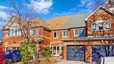 6901 Apex Crt, House attached with 3 bedrooms, 3 bathrooms and 3 parking in Mississauga ON | Image 2