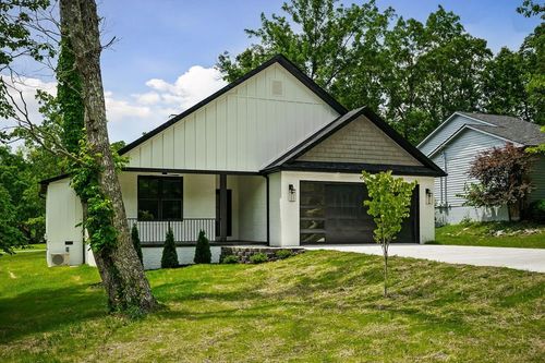456 Lakeview Dr, Crossville, TN, 38558-7139 | Card Image