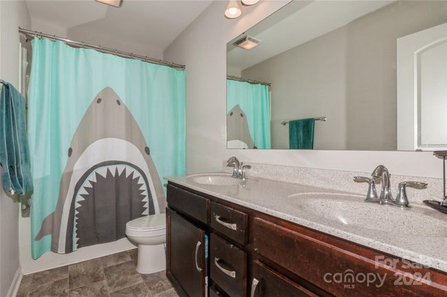 Guest Bathroom | Image 31