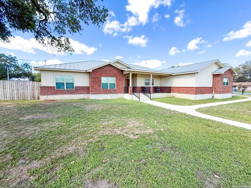 101 8th St, Natalia, TX, 78059-2248 | Card Image