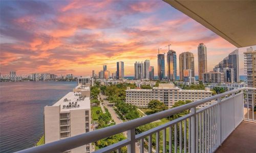 1517-251 174th St, Sunny Isles Beach, FL, 33160-3300 | Card Image