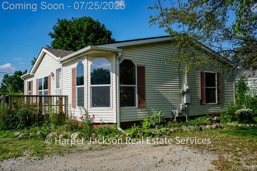 501 S Saginaw St, Durand, MI, 48429-1641 | Card Image