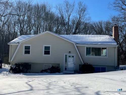 32 Latimer Dr, East Lyme, CT, 06333-1325 | Card Image