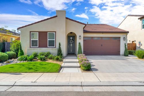 994 Groveland Ave W, Madera, CA, 93636-8971 | Card Image