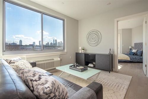 1c-461 Newark Ave, Jersey City, NJ, 07306-1385 | Card Image