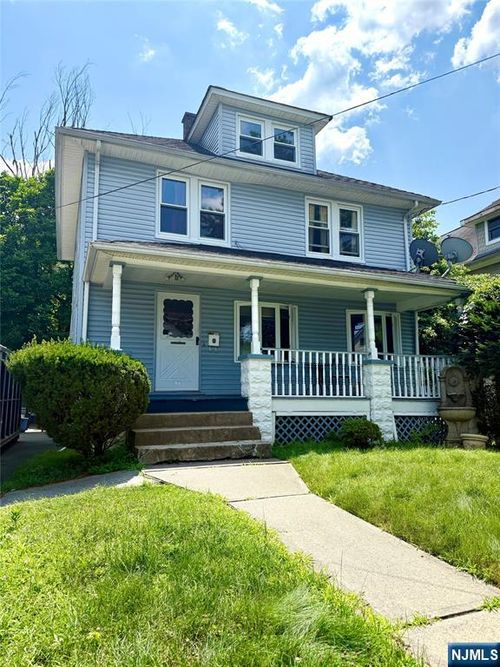 96 Montclair Ave, Little Falls, NJ, 07424-1320 | Card Image