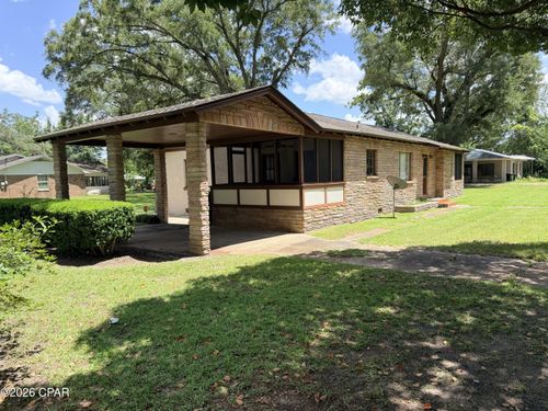 2046 Finley Ave, Grand Ridge, FL, 32442-3938 | Card Image