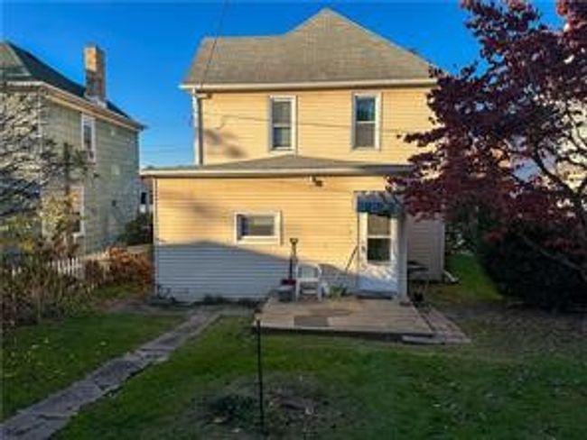 135 Custer Ave, House other with 3 bedrooms, 1 bathrooms and 3 parking in Vandergrift PA | Image 21