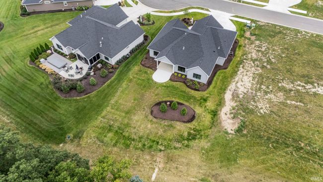 17810 Tullymore Ln, Condo with 3 bedrooms, 2 bathrooms and null parking in Leo IN | Image 6