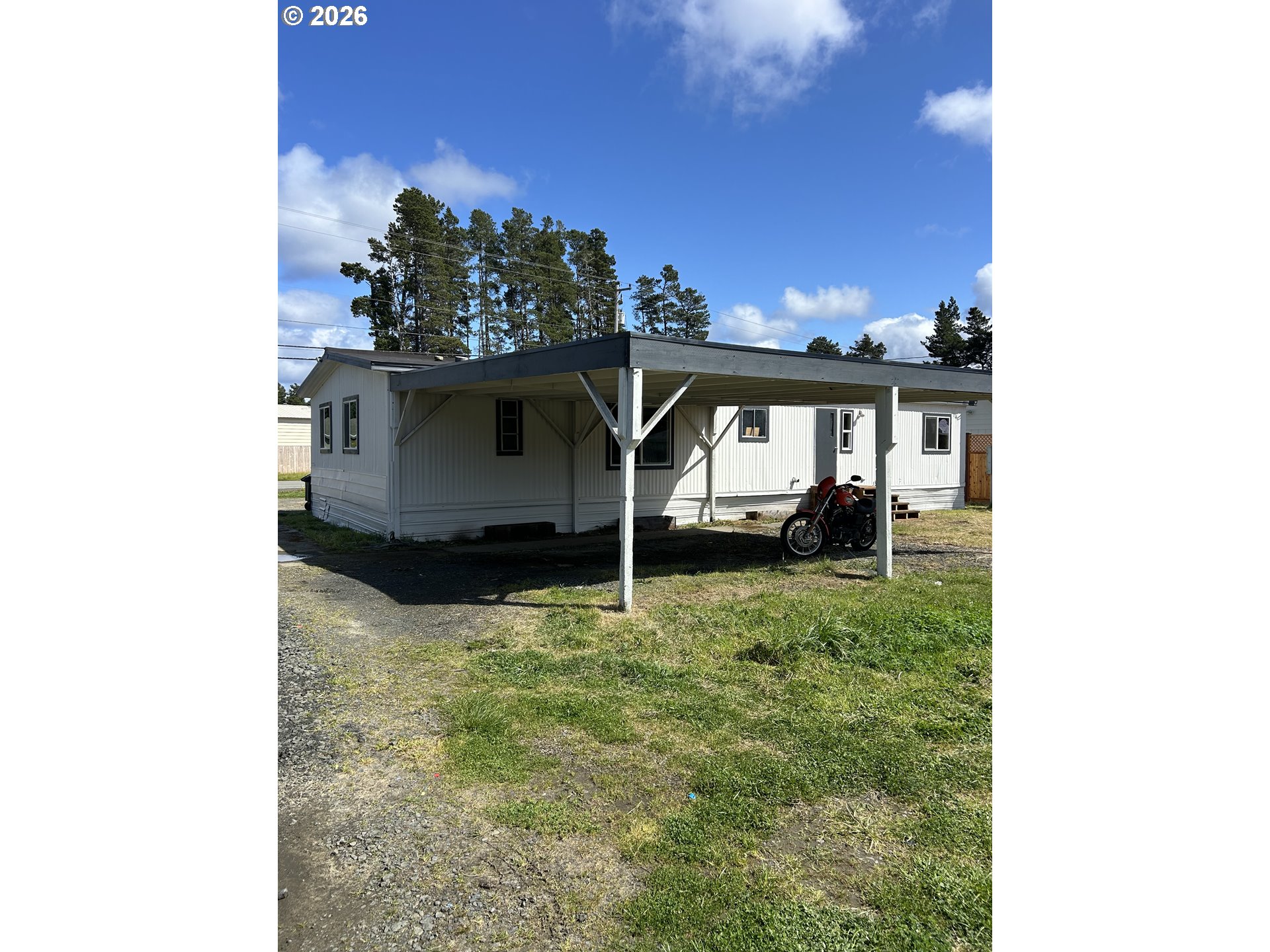 Residential in Lakeside 5