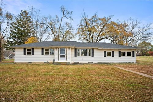 5939 Ryan Rd, Medina, OH, 44256-8898 | Card Image