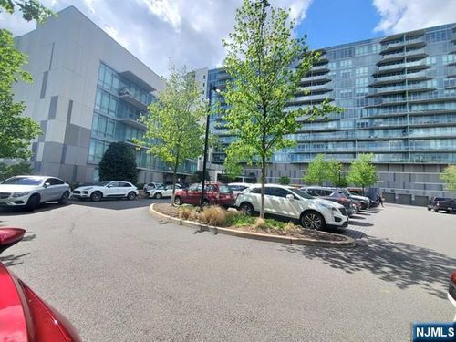 320 Adolphus Ave, Cliffside Park, NJ, 07010-2847 | Card Image