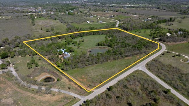 Yellow lot lines are approximate. | Image 6