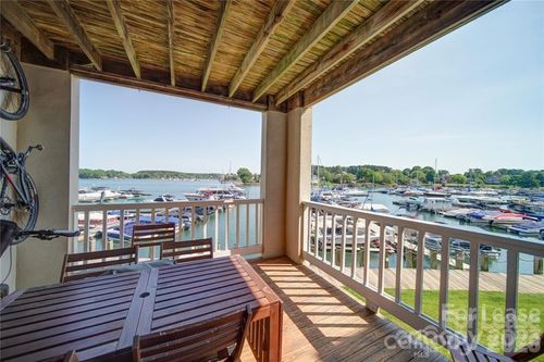 18637 Vineyard Point Ln, Cornelius, NC, 28031-7991 | Card Image