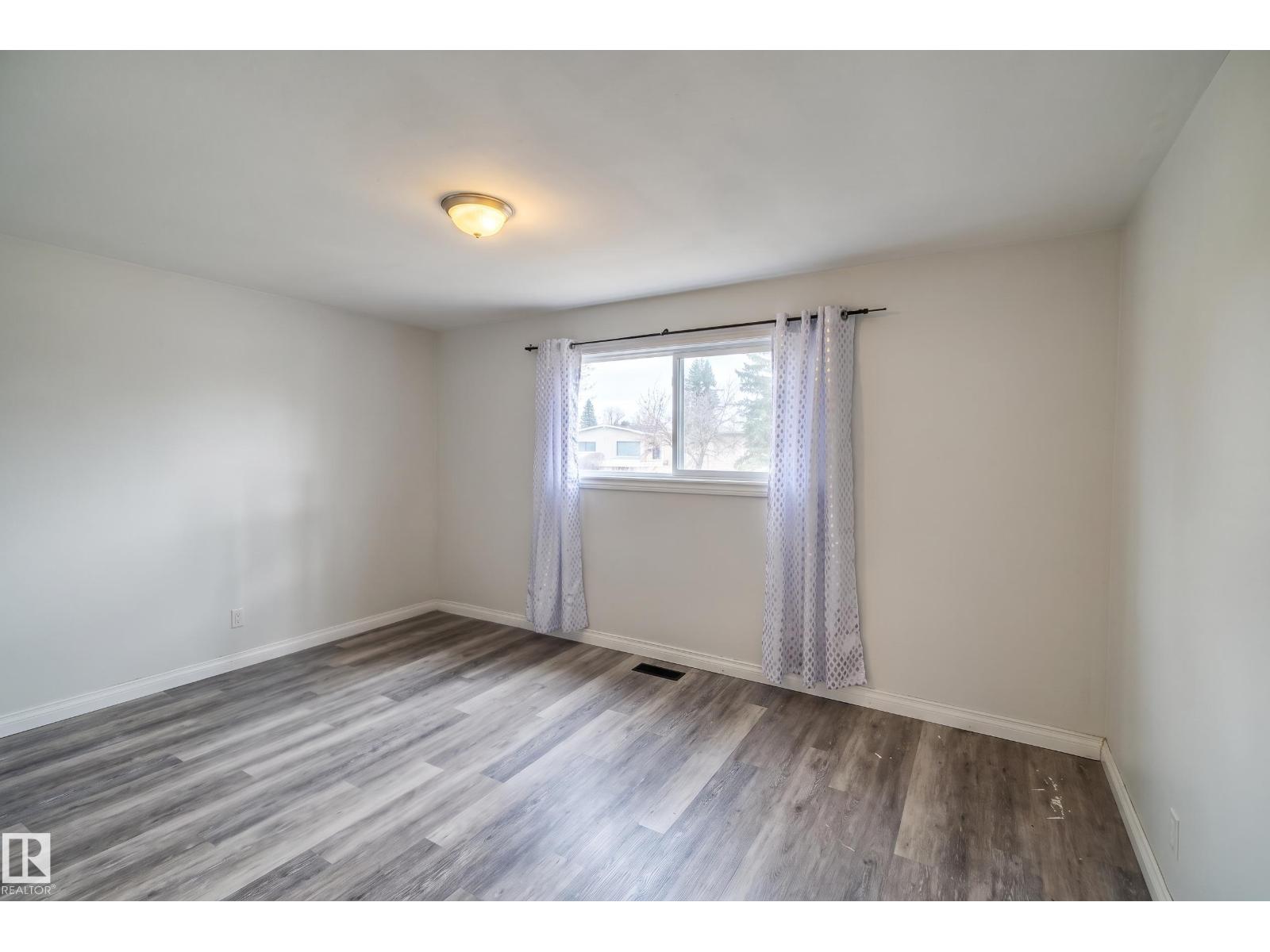 Residential in Edmonton 4