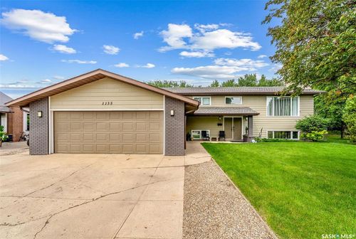 1135 Basaraba Pl, Prince Albert, SK, S6V7K3 | Card Image