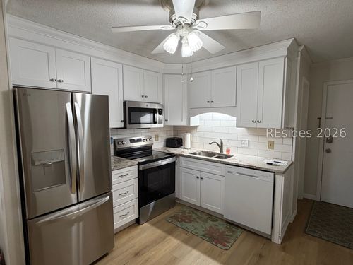 apt-c4-40 Folly Field Rd, Hilton Head Island, SC, 29928-6805 | Card Image