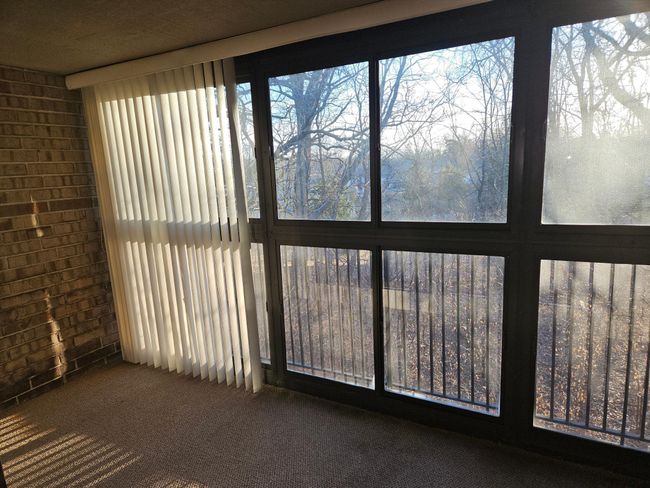 Enclosed three season porch | Image 7