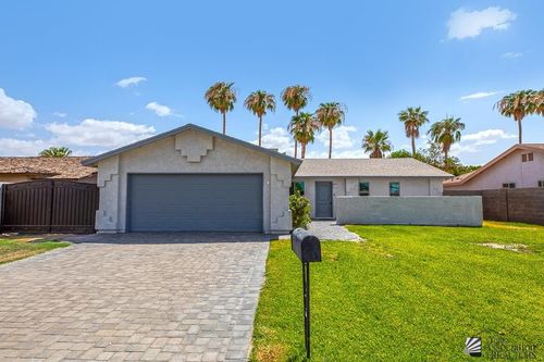 2413 S 27th Ave, Yuma, AZ, 85364-6806 | Card Image