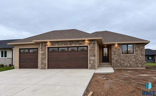 814 Yuzina Ave Avenue, Harrisburg, SD, 57032 | Card Image