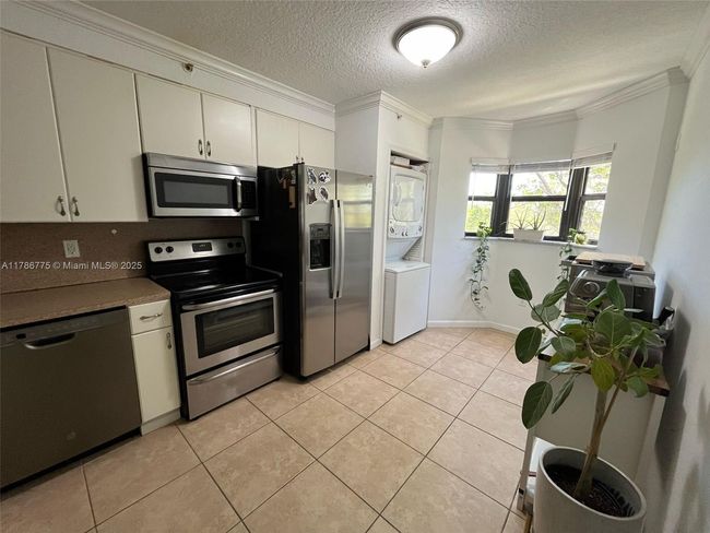 9 - 22701 Sw 88 Th Pl, Condo with 2 bedrooms, 2 bathrooms and null parking in Cutler Bay FL | Image 6