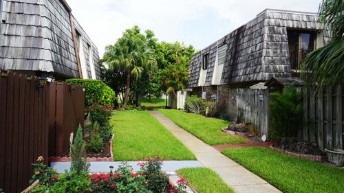 a-1555 Fores Forest Lake, WEST PALM BEACH, FL, 33406 | Card Image