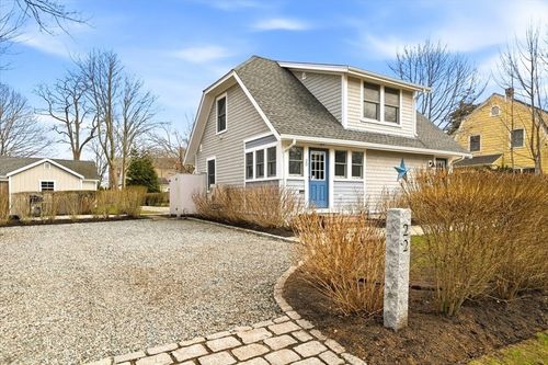 20 Nye Rd, Falmouth, MA, 02540-3202 | Card Image