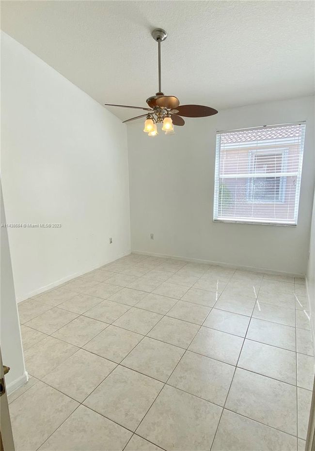 18915 Sw 29th St, House other with 4 bedrooms, 3 bathrooms and null parking in Miramar FL | Image 23