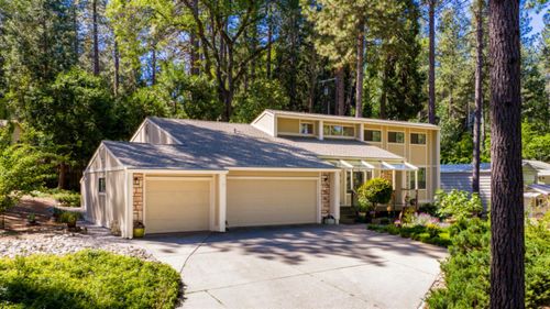 11693 Forest View Dr, Nevada City, CA, 95959-3515 | Card Image