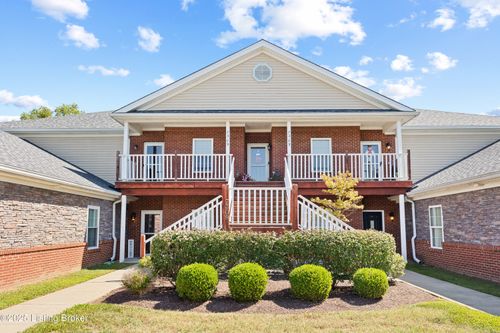 102-7309 Autumn Trace Dr, Louisville, KY, 40214-5652 | Card Image